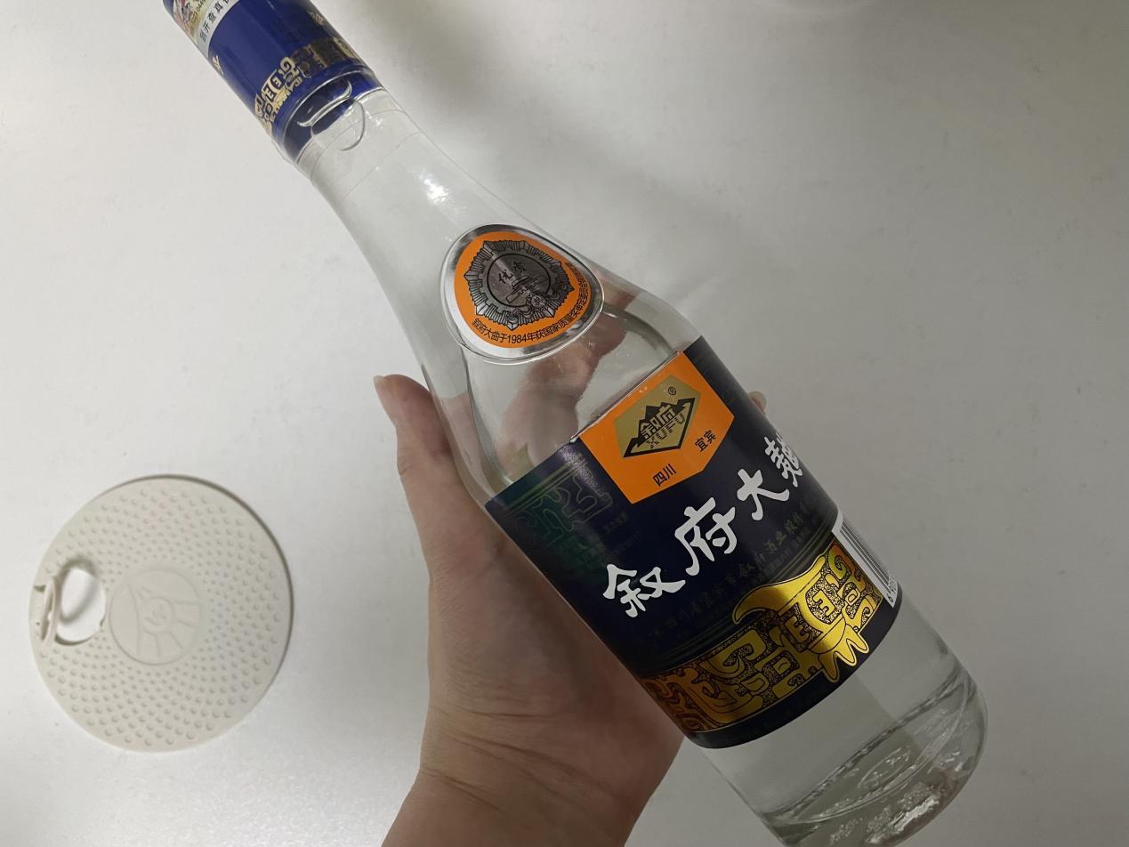 最新光瓶酒，引领现代酒类市场新潮流的领跑者