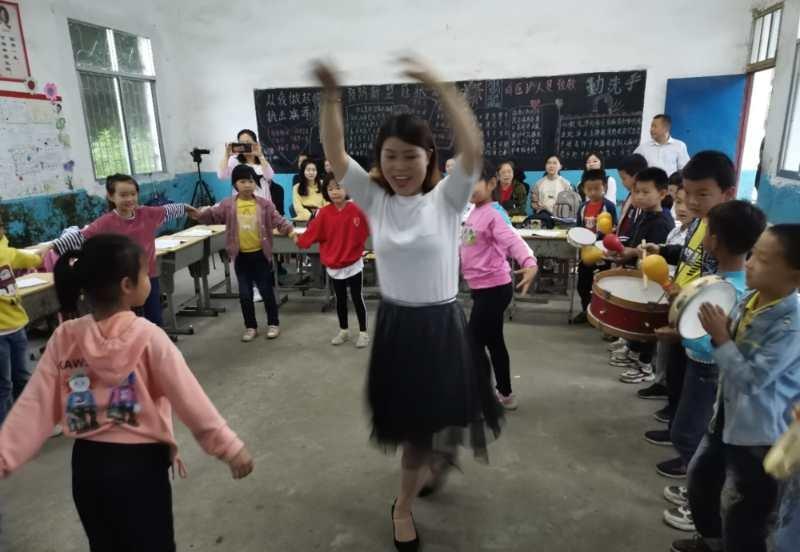 龙湾区小学最新动态报道